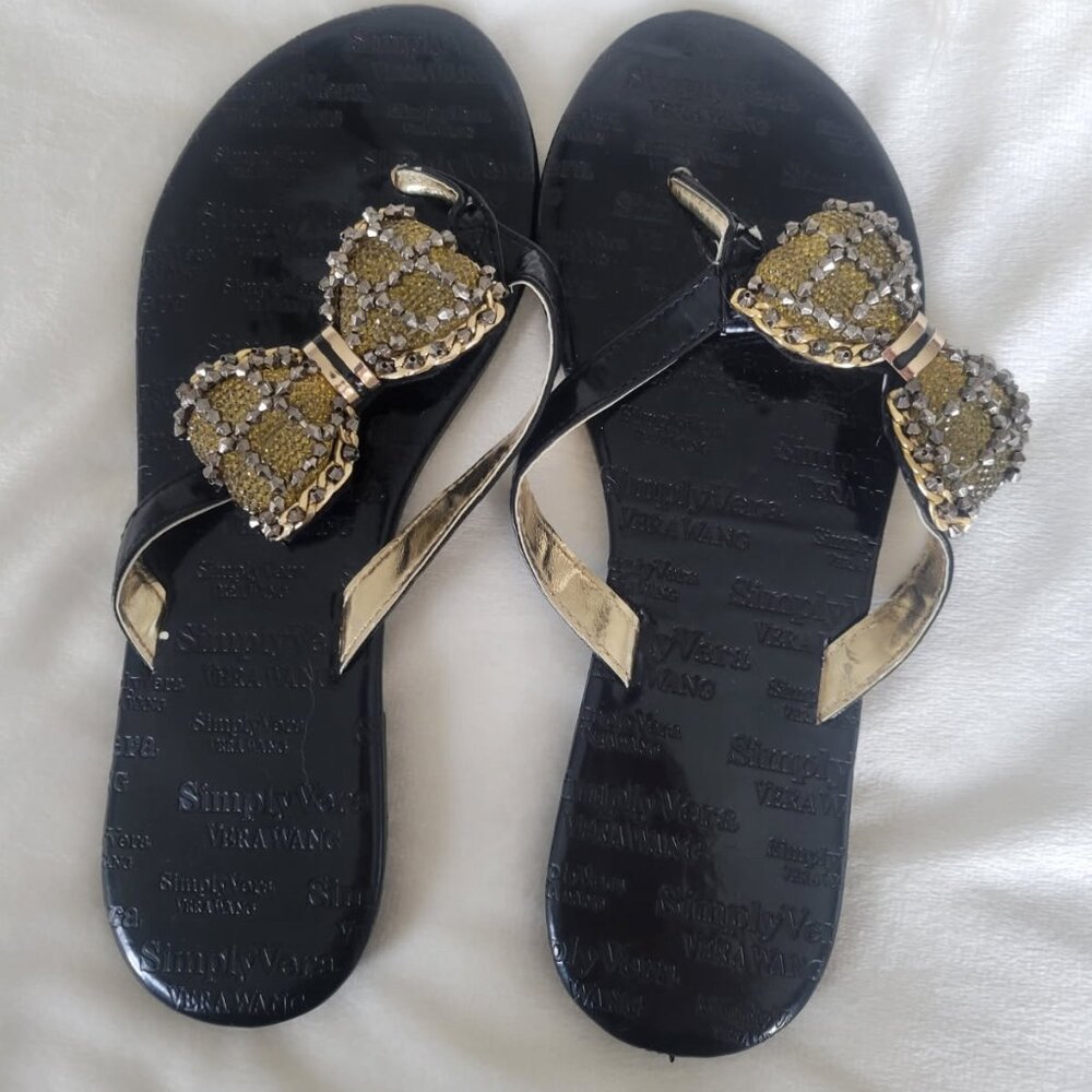 New No Tags Simply Vera Wang Women's Black Bling Bow Flip Flops - Size S(5-6)